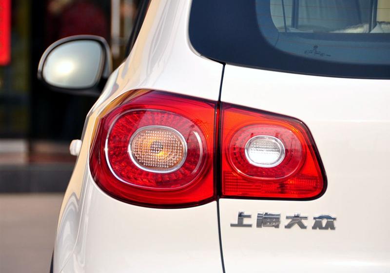 2010款 1.8TSI 手自一体都会版